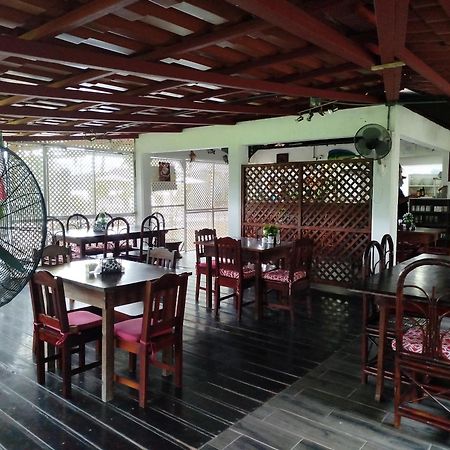Hotel Pez Gallo Golfito Exterior foto