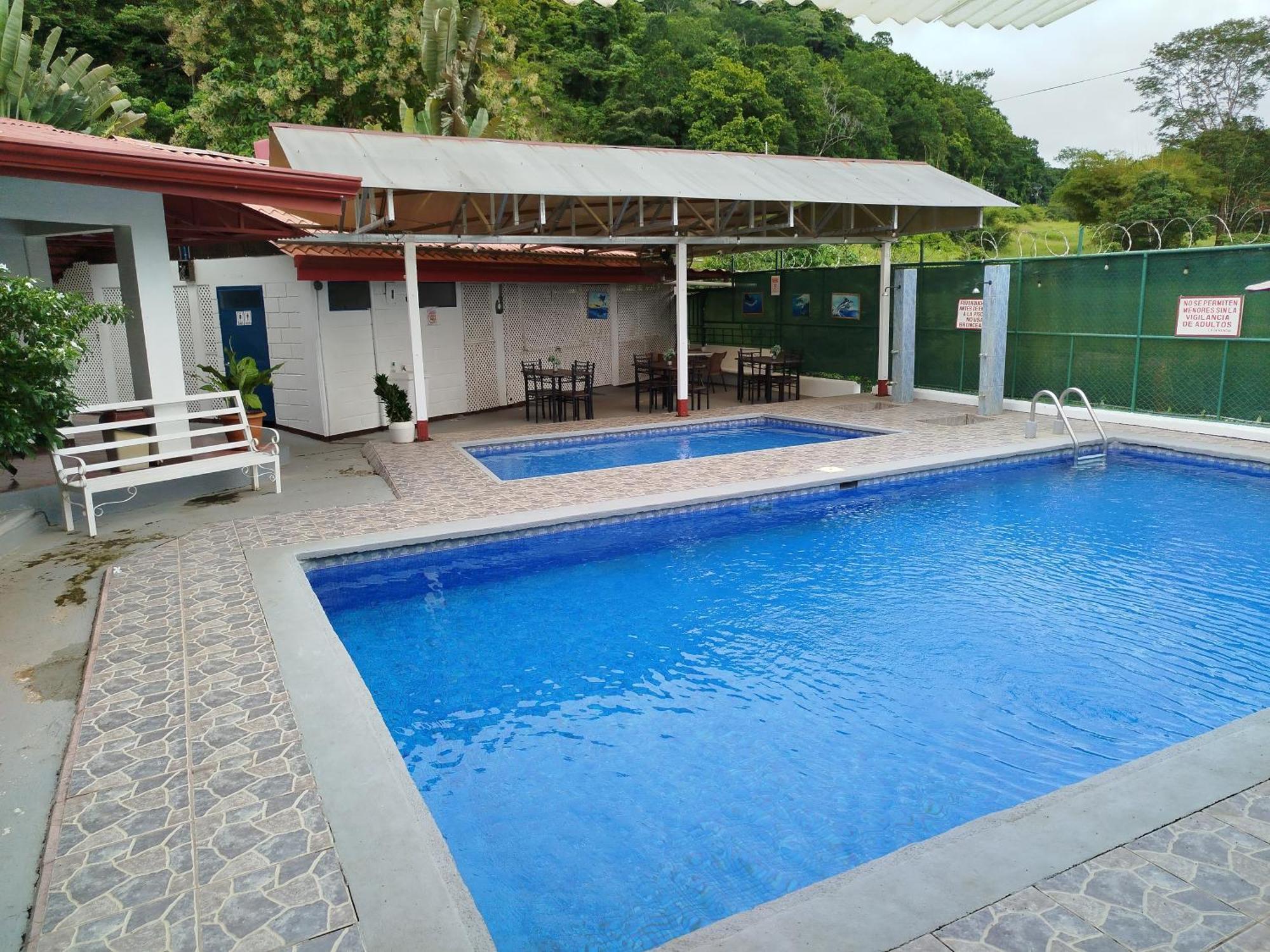 Hotel Pez Gallo Golfito Exterior foto