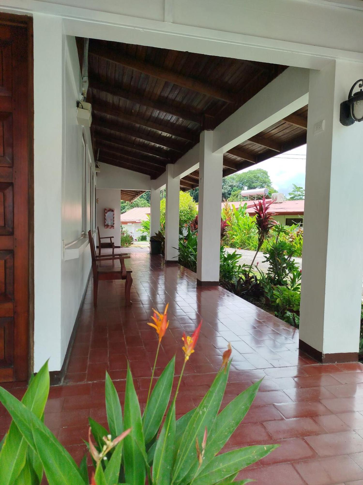Hotel Pez Gallo Golfito Exterior foto
