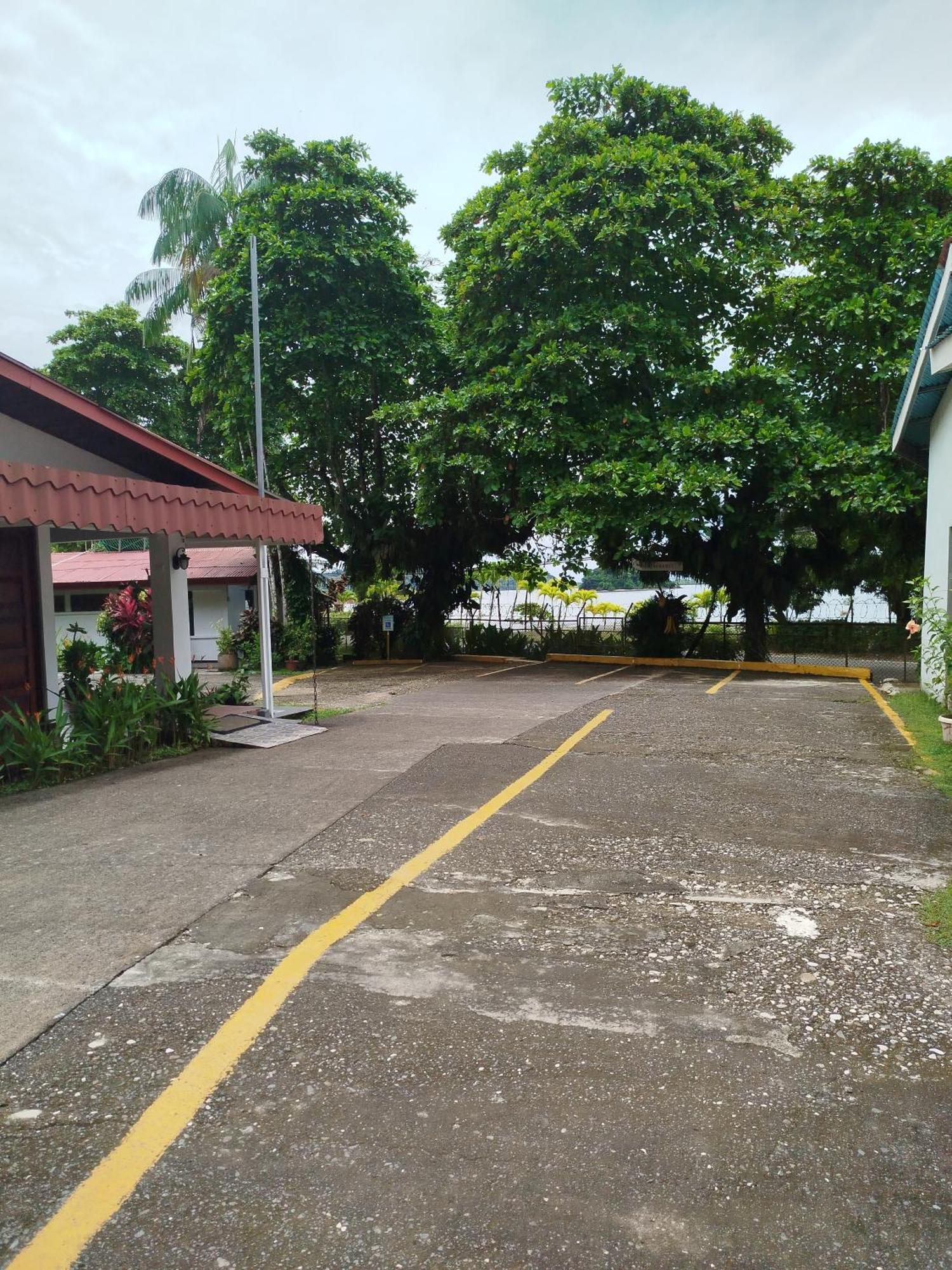 Hotel Pez Gallo Golfito Exterior foto