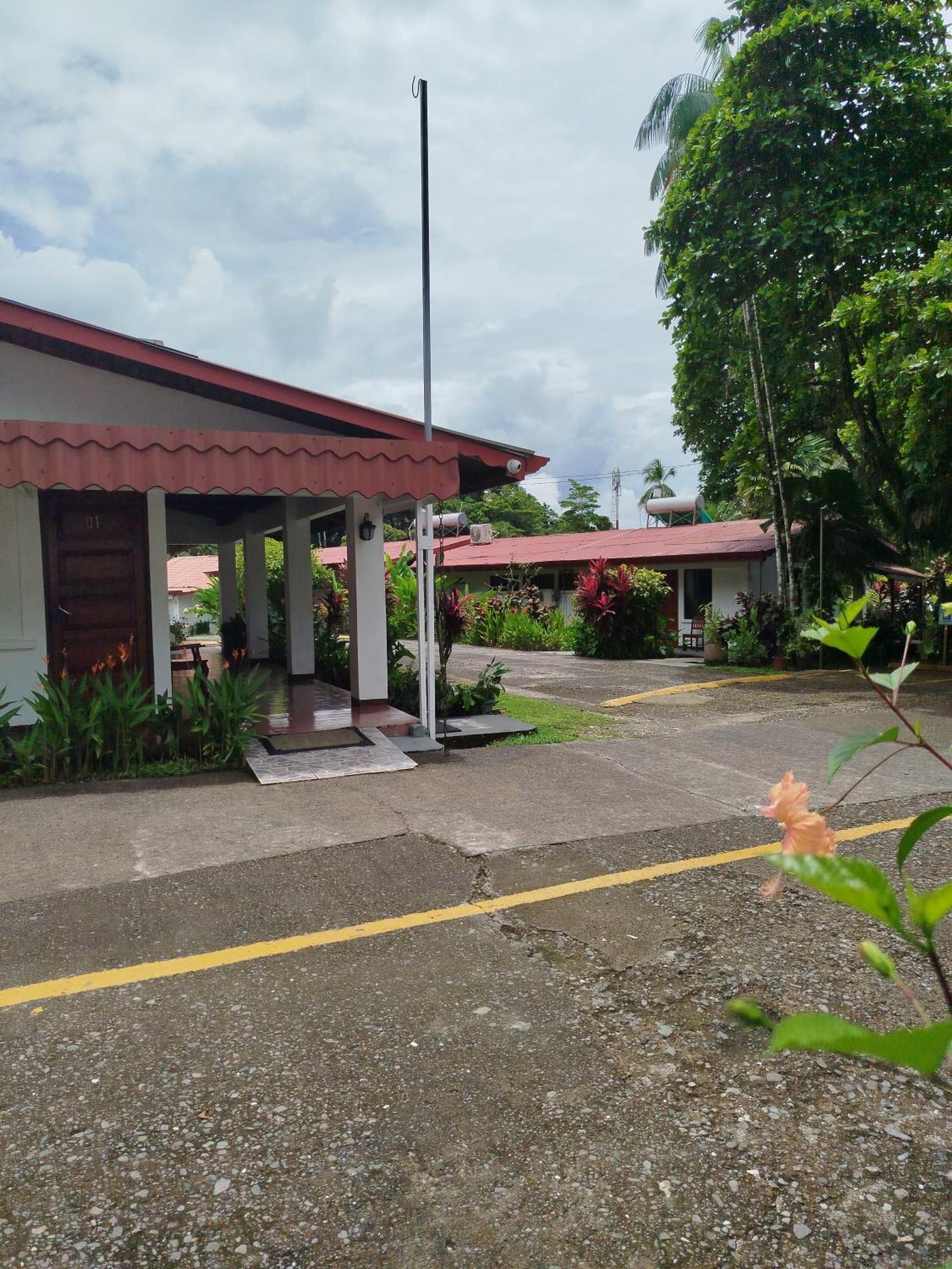 Hotel Pez Gallo Golfito Exterior foto