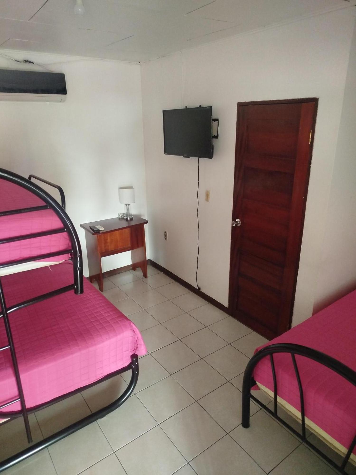 Hotel Pez Gallo Golfito Exterior foto