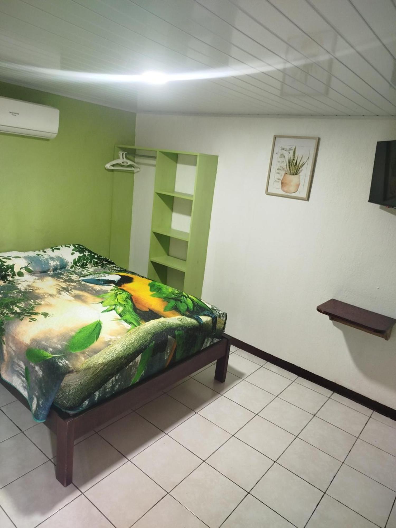 Hotel Pez Gallo Golfito Exterior foto